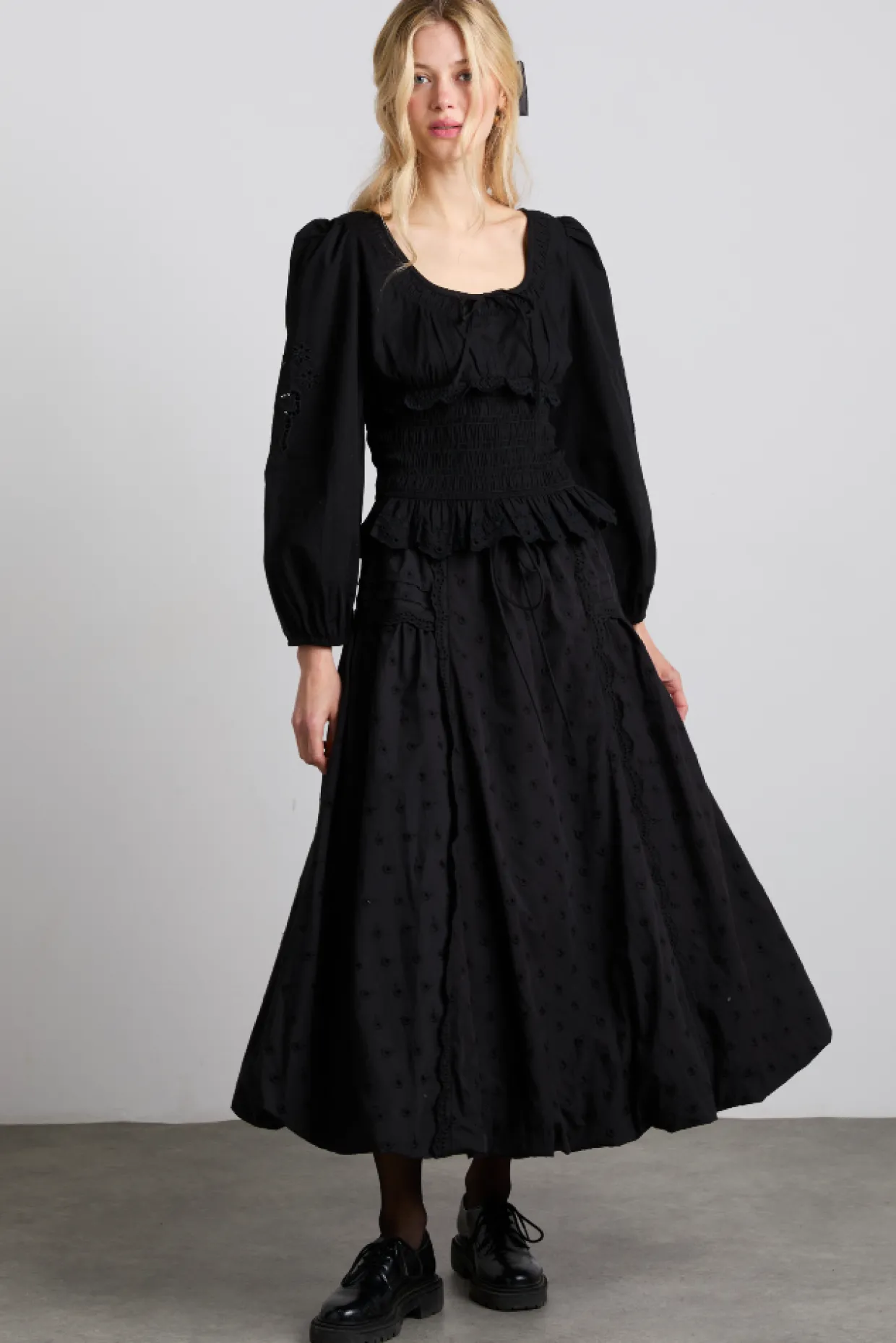 agatha embroidered midi skirt - black