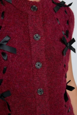 aggie knit vest with bows- burgundy cable