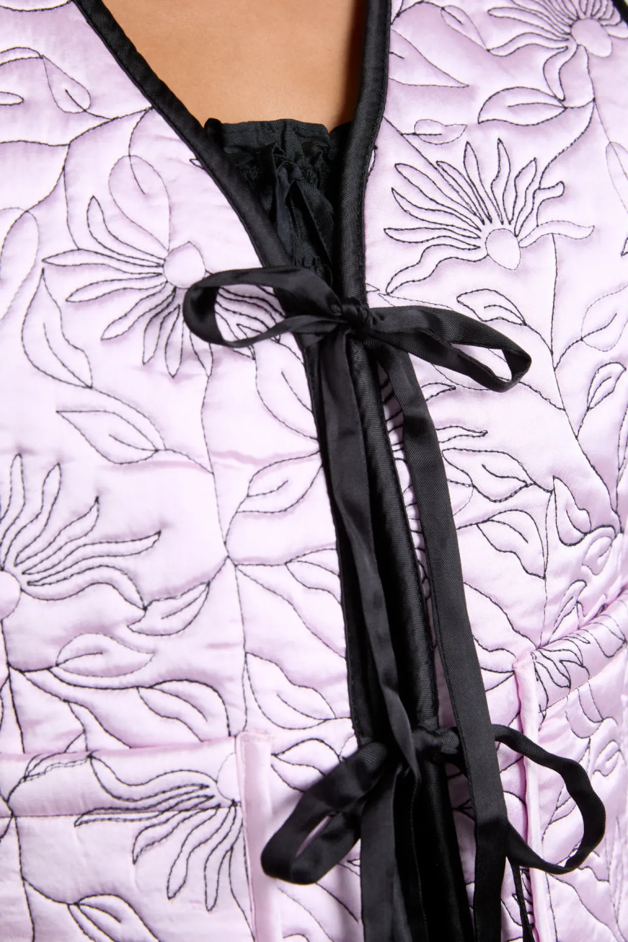 arte reversible gilet - black u0026 pink satin