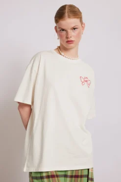 bow logo short sleeve tee
