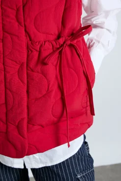 celeste gilet - chilli red