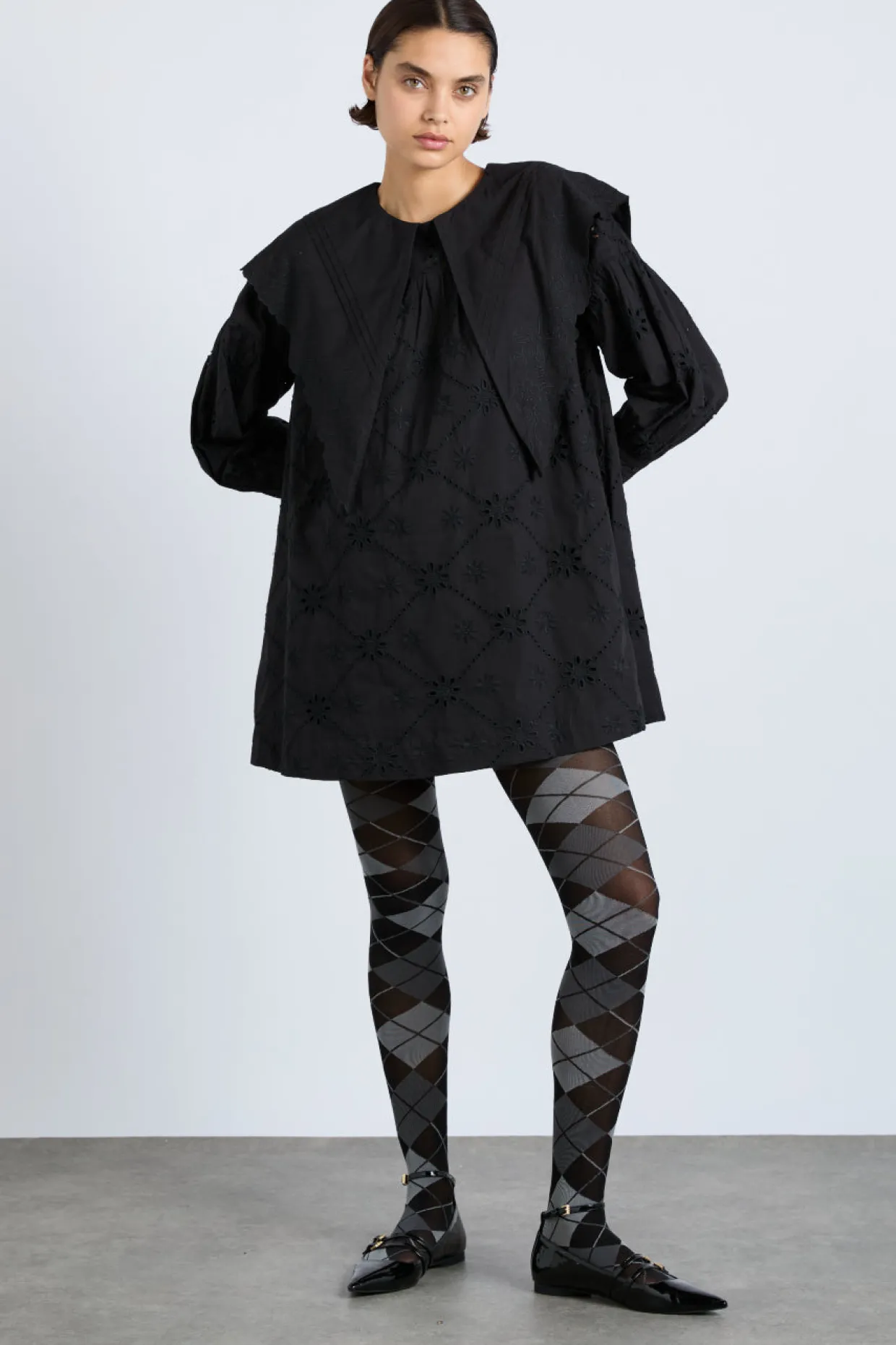clementine embroidered collared mini dress - black