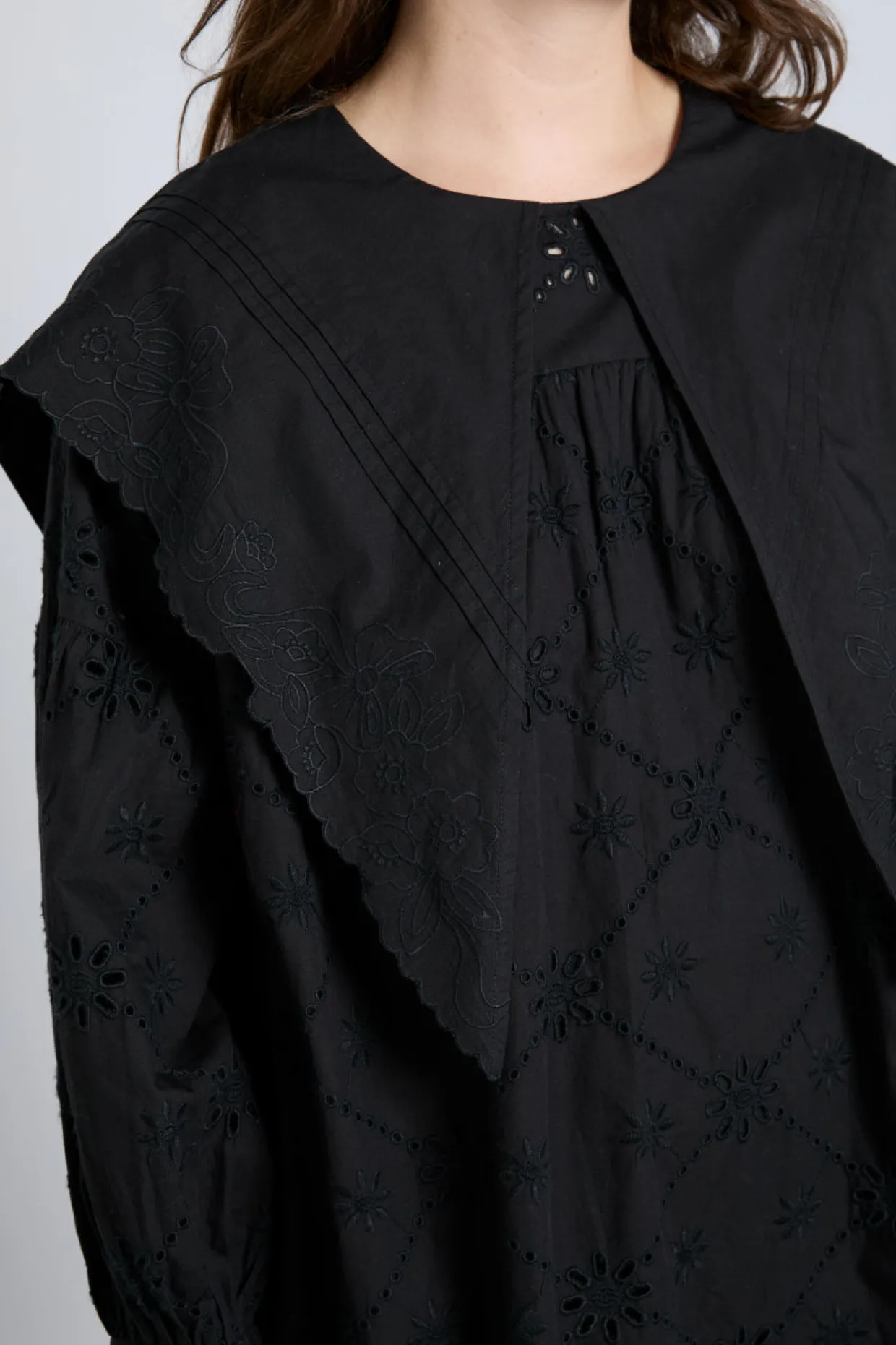 clementine embroidered collared mini dress - black