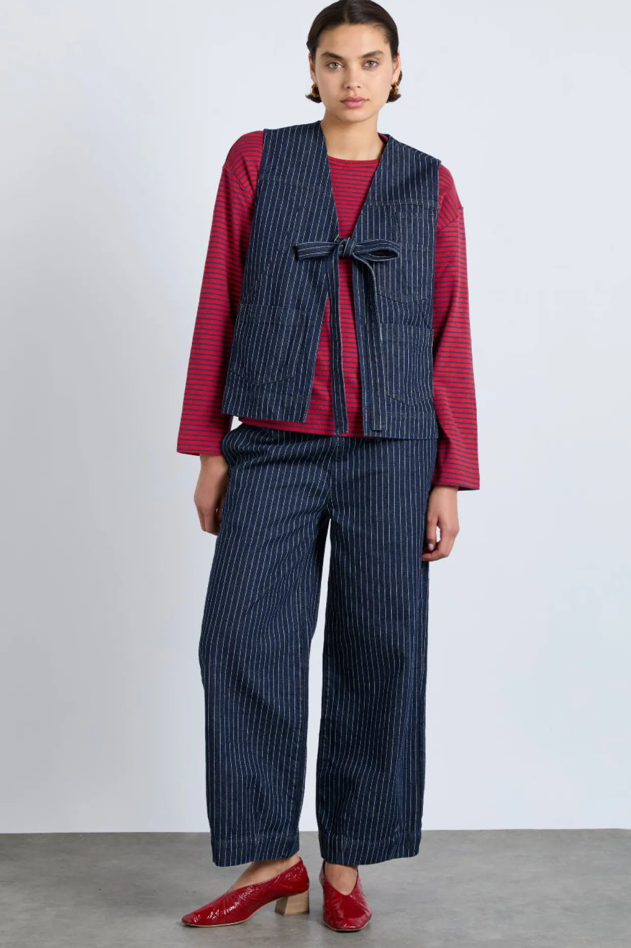 dilly gilet - navy pinstripe