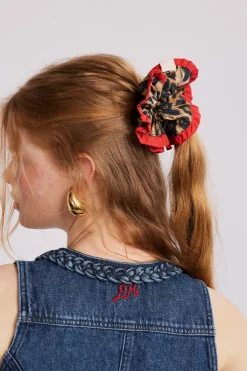 frill scrunchie in leopard with red edge