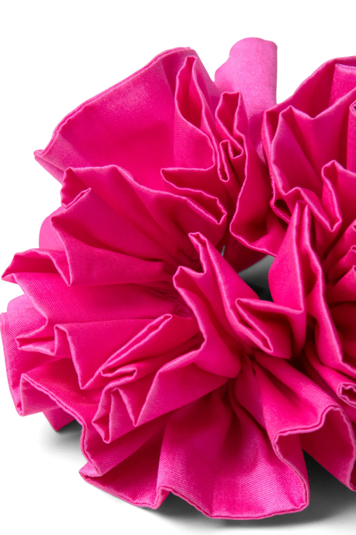 garter scrunchie in pink taffeta