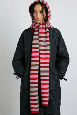 hooded scarf in stripe