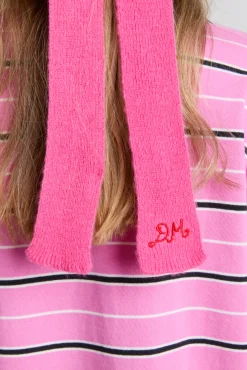 knitted hair bow in pink