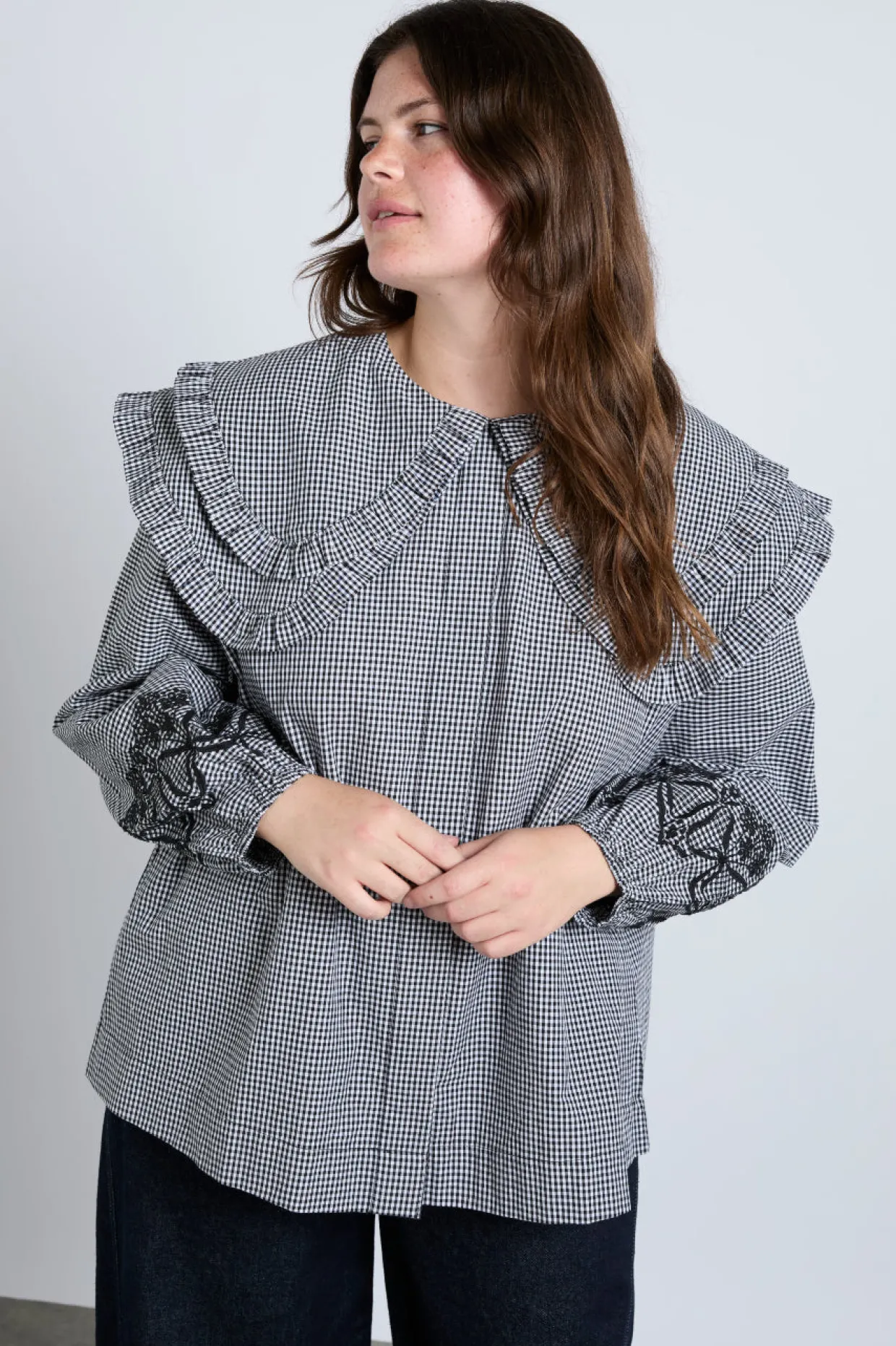 lois double collar blouse - black gingham