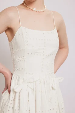 penelope mini - white broderie