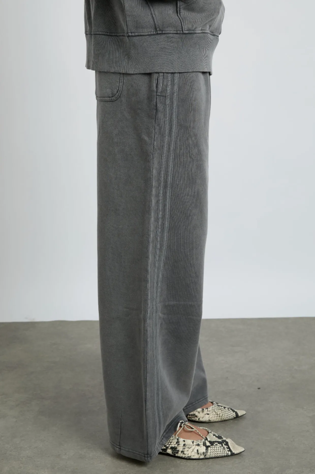 rafe jogger - grey wash