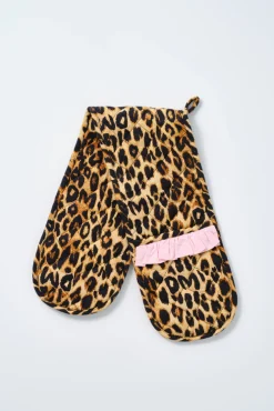 ruffle trim oven gloves - leopard