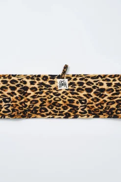 ruffle trim oven gloves - leopard