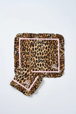 set of 2 ruffle place mats - leopard