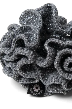 wiggle crochet scrunchie in silver metallic knit